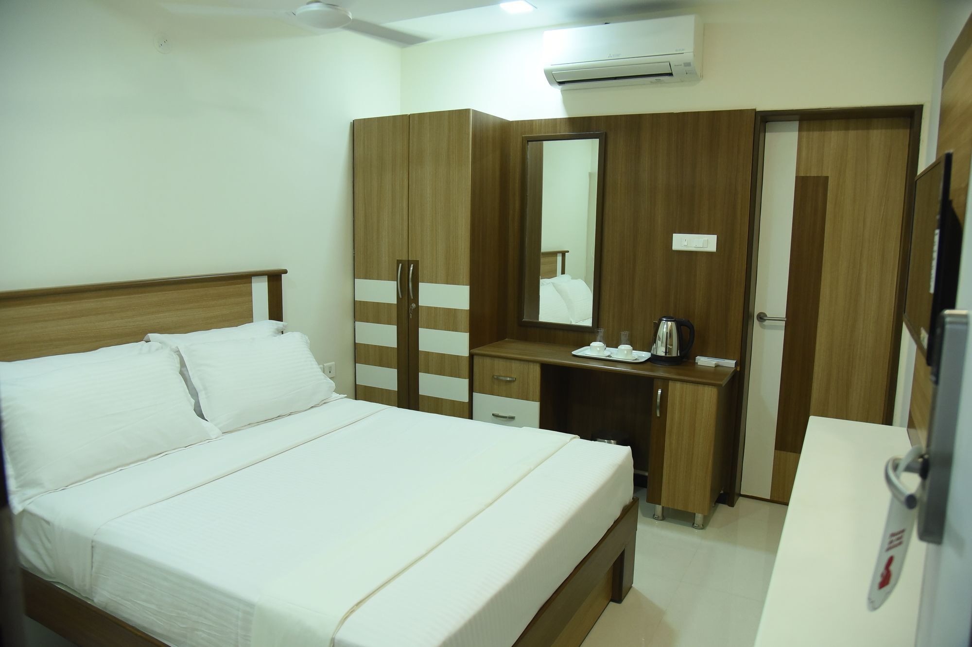 Hotel Santhoshpuri Coimbatore Esterno foto